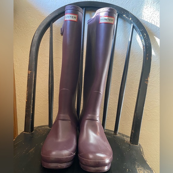 Hunter Original Tall Boots size 9 Women's Purple GUC Rubber Rain Boots - Picture 2 of 8
